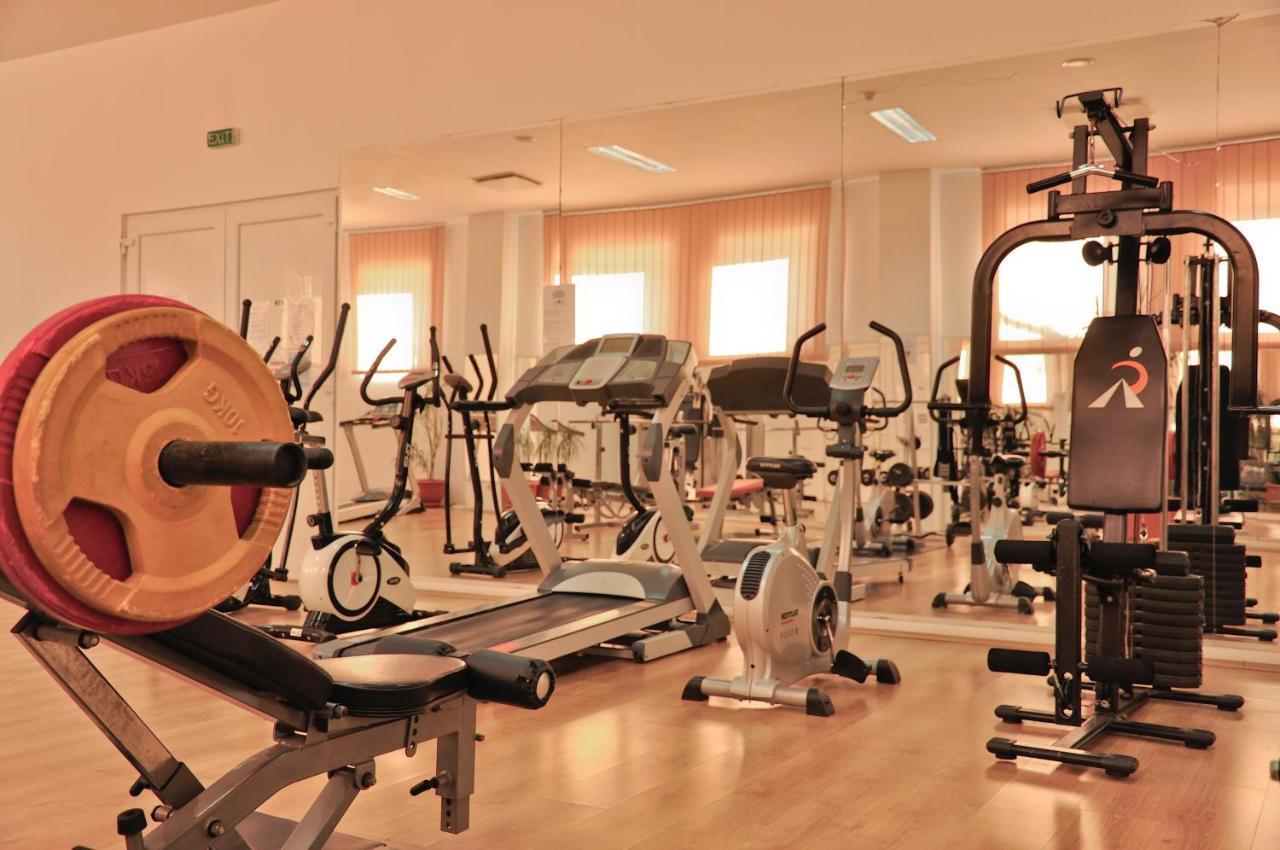Conacul Domnesc Hotel Scheia Luaran gambar