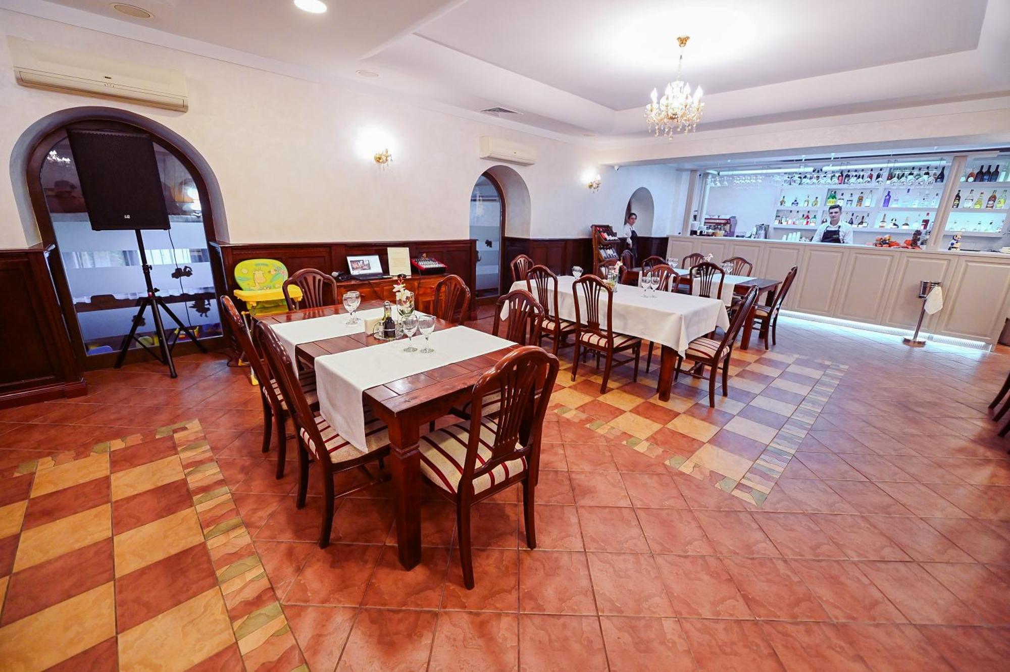 Conacul Domnesc Hotel Scheia Luaran gambar
