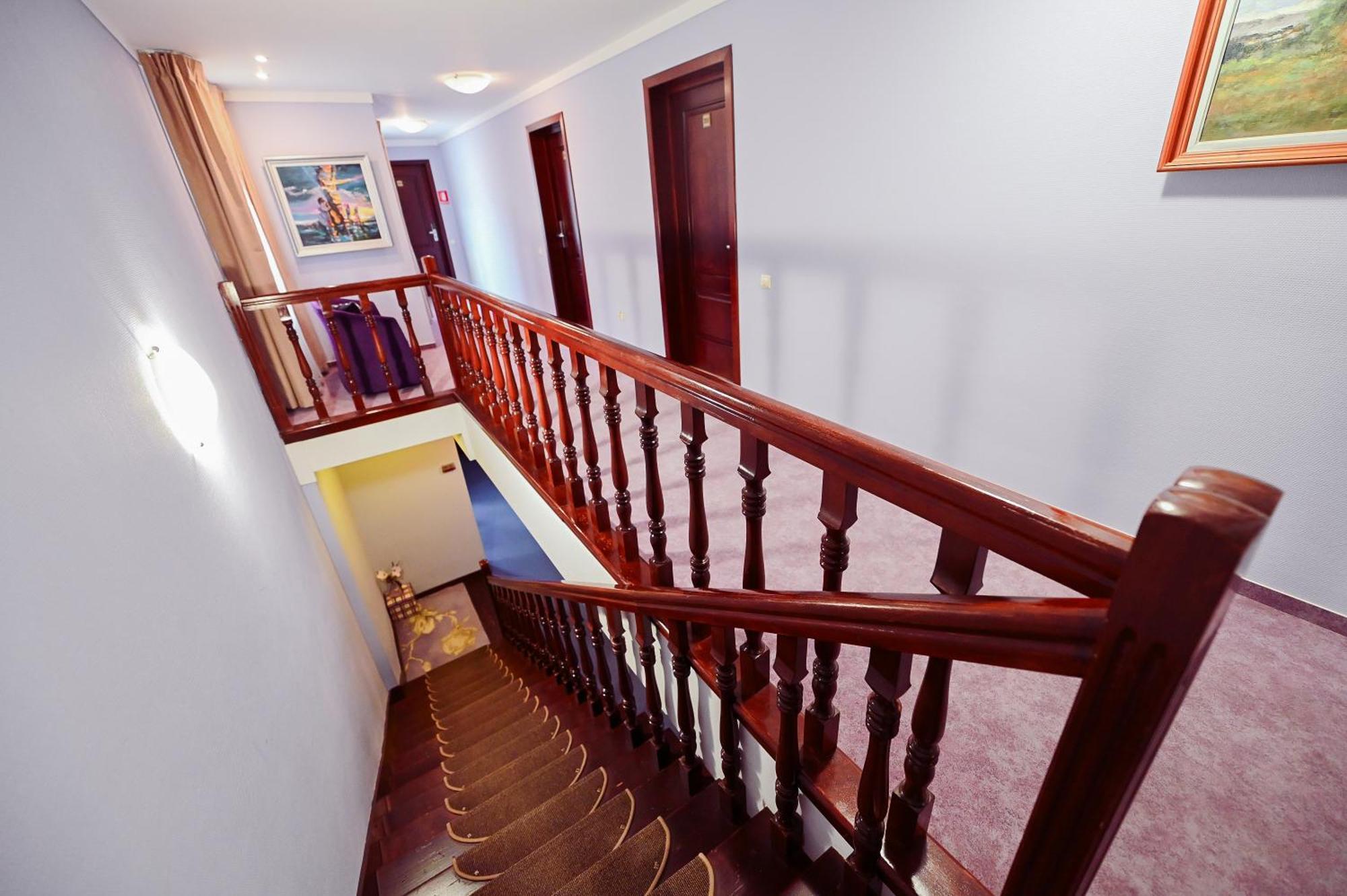 Conacul Domnesc Hotel Scheia Luaran gambar