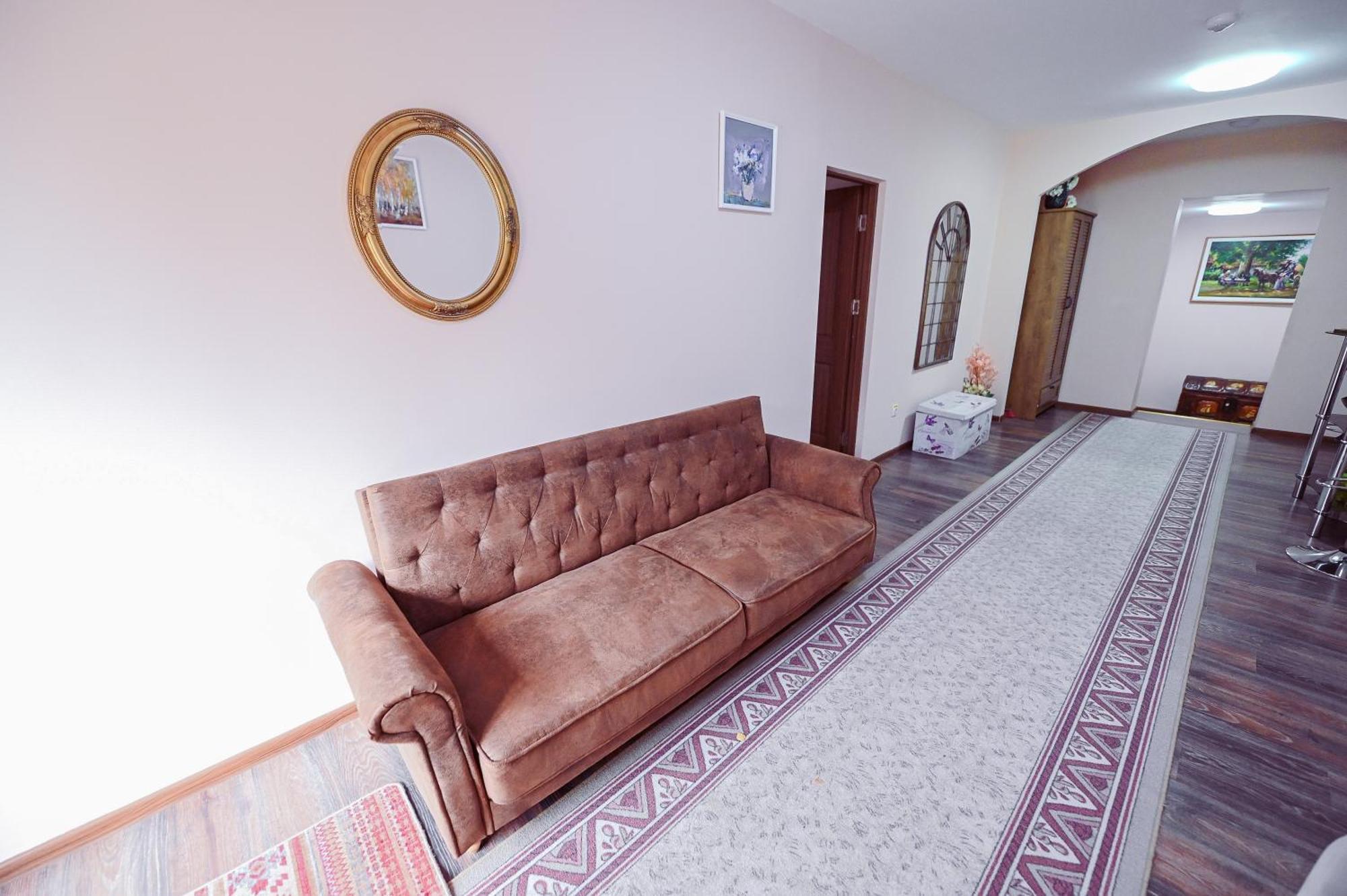 Conacul Domnesc Hotel Scheia Luaran gambar