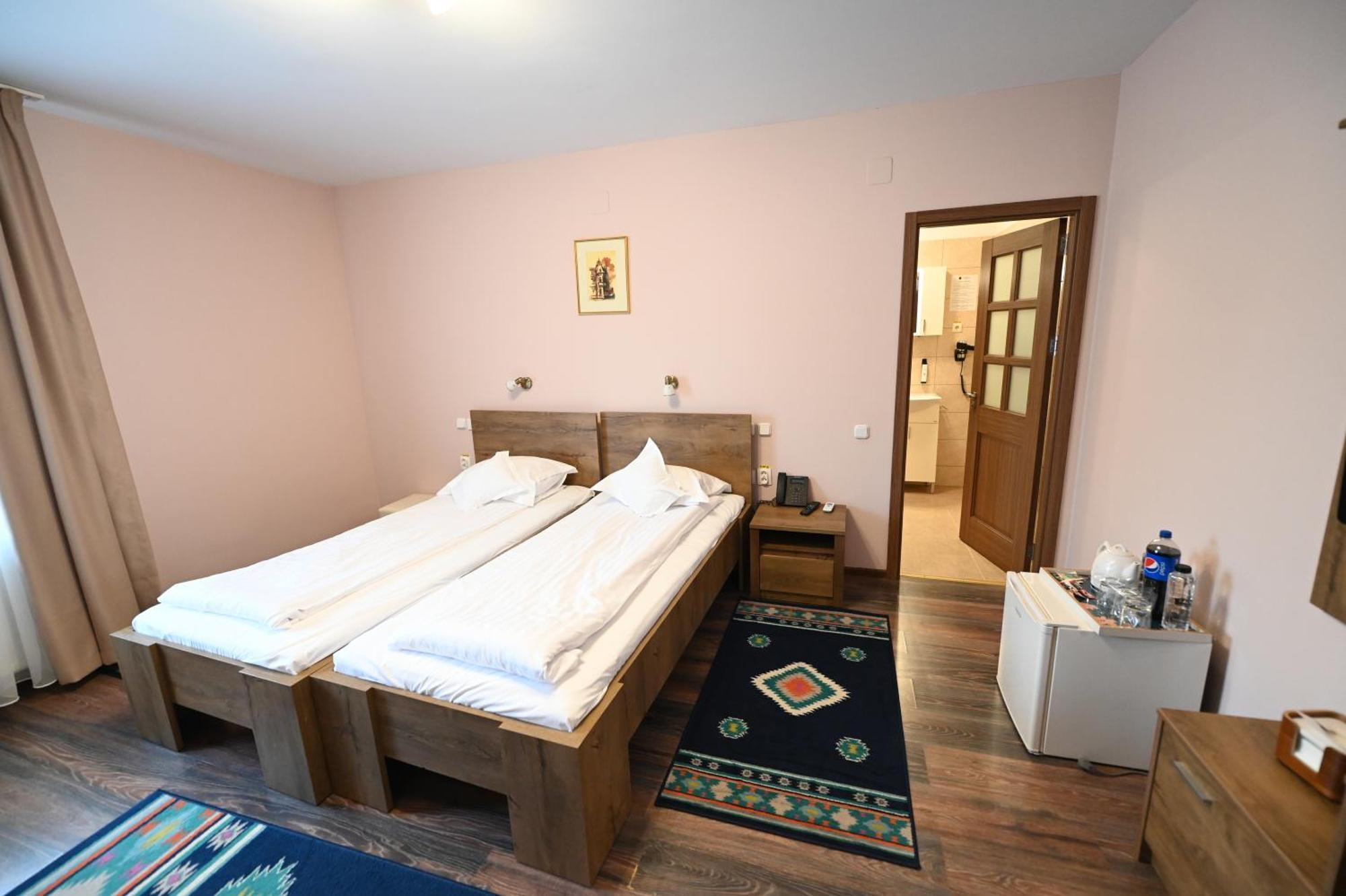 Conacul Domnesc Hotel Scheia Luaran gambar