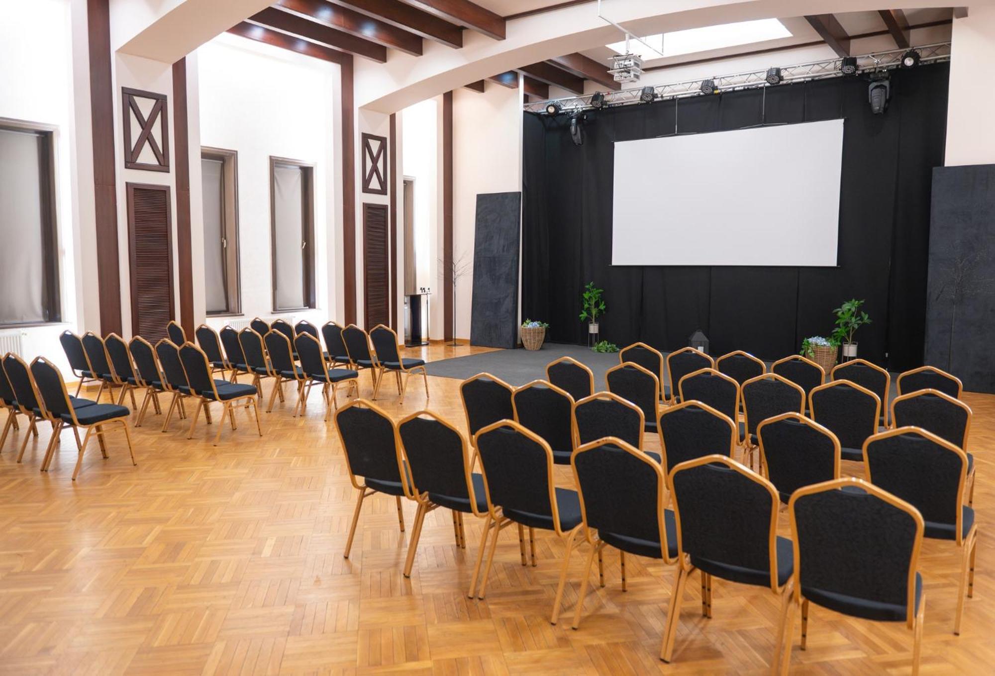 Conacul Domnesc Hotel Scheia Luaran gambar